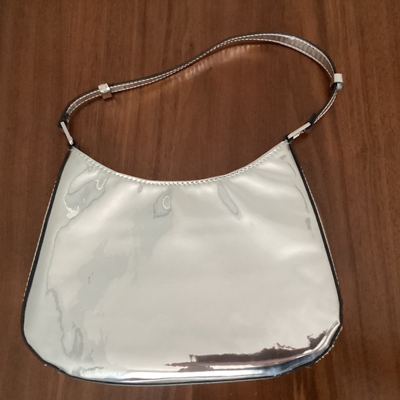The Prada Cleo bag - Picture 4 of 6